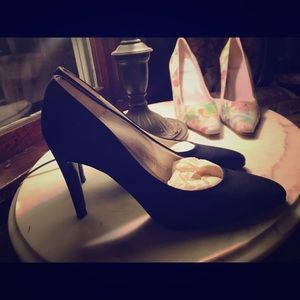 Charles Jourdan Heals